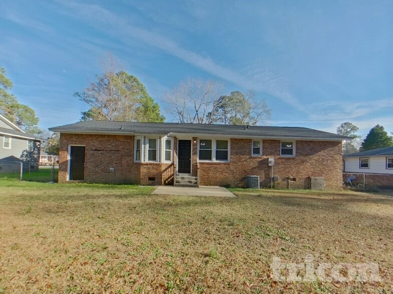 Building Photo - 2308 S Partridge Cir