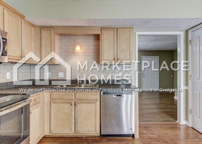 Building Photo - 5170 Hickory Hollow Pkwy