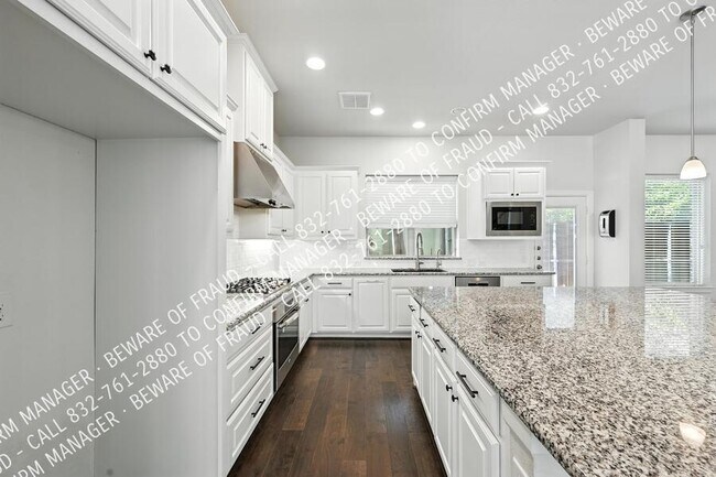 Building Photo - 5413 Harbour Rd