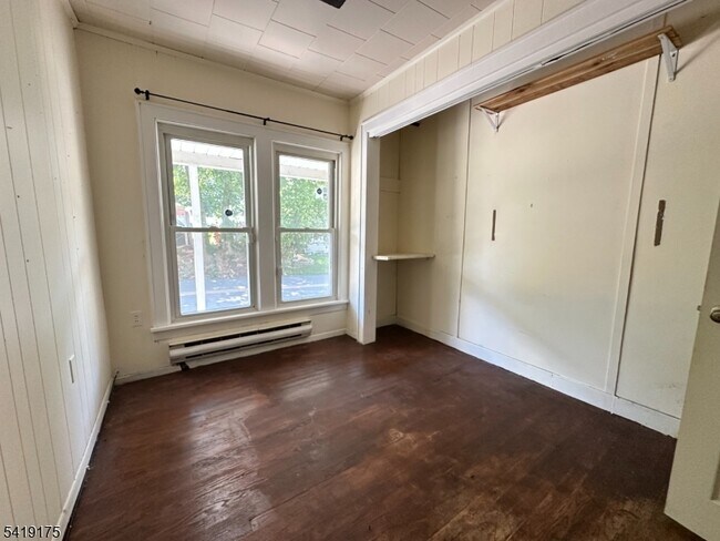 Building Photo - 11 Mabie St
