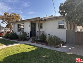 Building Photo - 1160 N Fries Ave