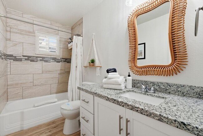 Building Photo - Scottsdale Oasis Ready for July move-in!