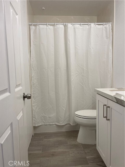 Building Photo - 6 Vía Contento