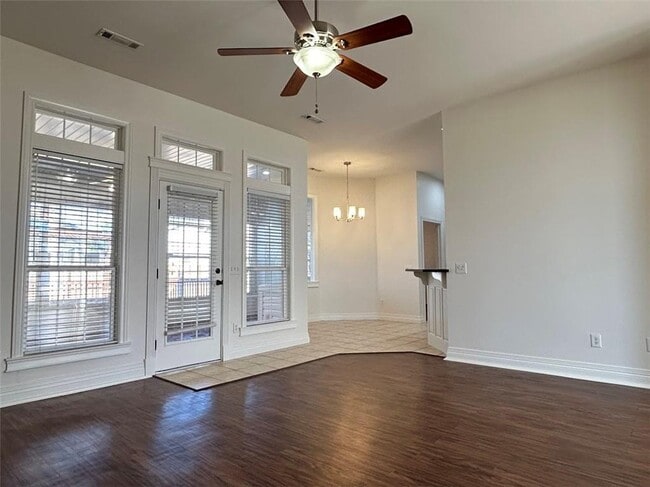 Building Photo - 700 Cornell St