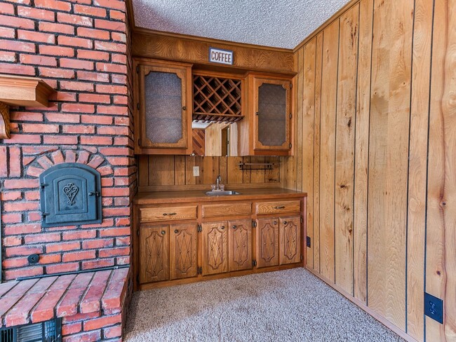 Building Photo - Beautiful 3 bed 2.5 bath home in the Country