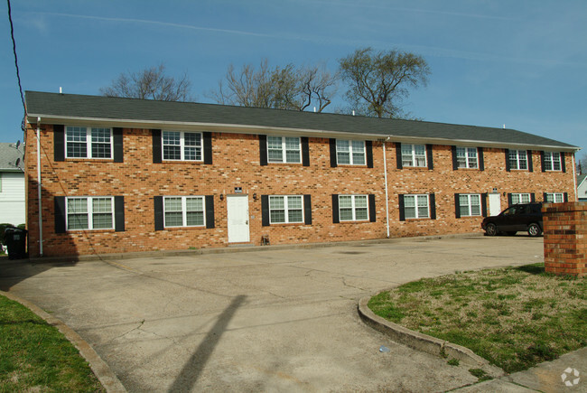 Primary Photo - 2607 Gosnold Ave