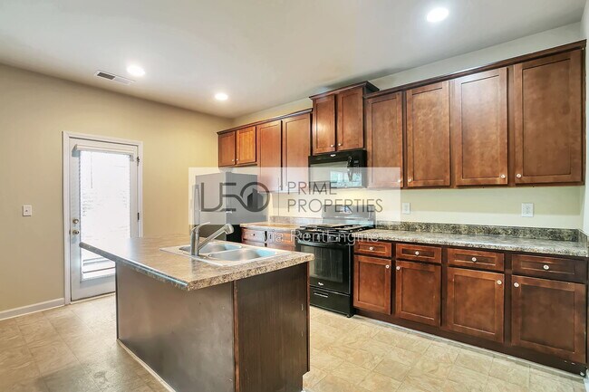 Building Photo - 2513 Shropshire Pl