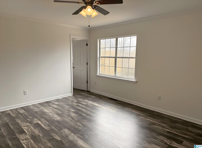 Building Photo - 924 Rich Rd