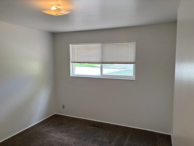 Building Photo - 214 W 650 S