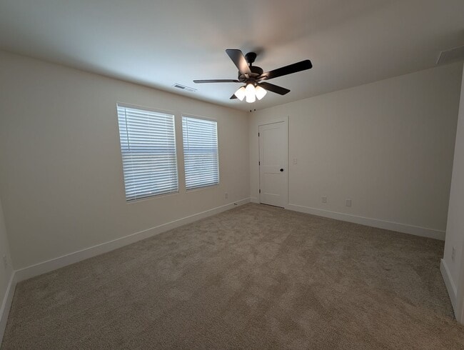 Building Photo - Newly built 2 story, 3 bedroom, 2.5 bath duplex located in Kannapolis!