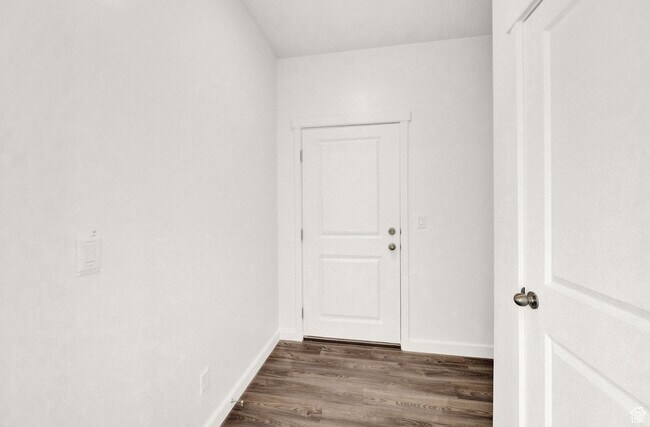 Building Photo - 1034 S 850 W