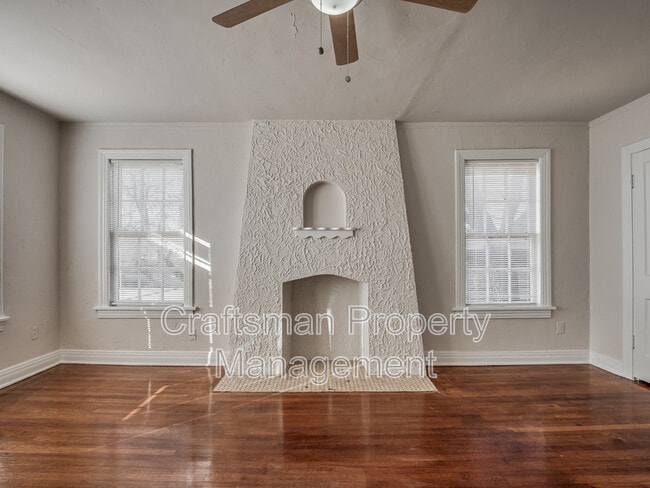 Building Photo - 1801 NW 22nd St