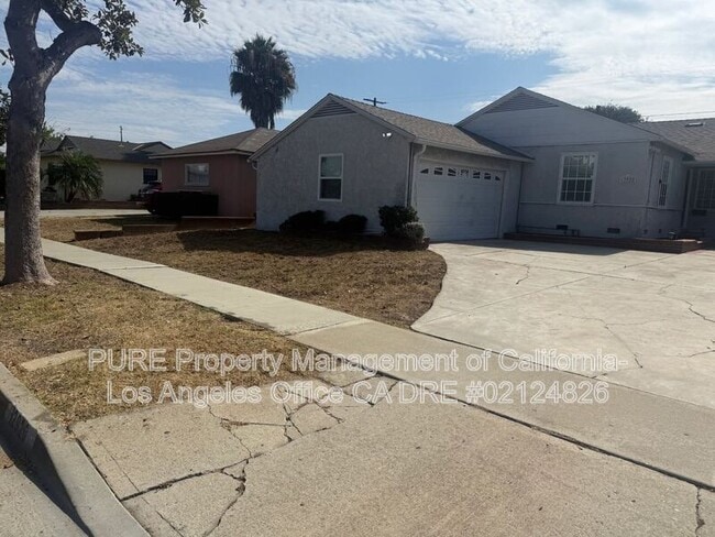 Building Photo - 12920 Ardath Ave
