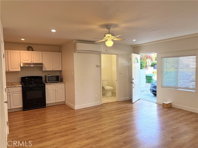 Building Photo - 22942 Cass Ave