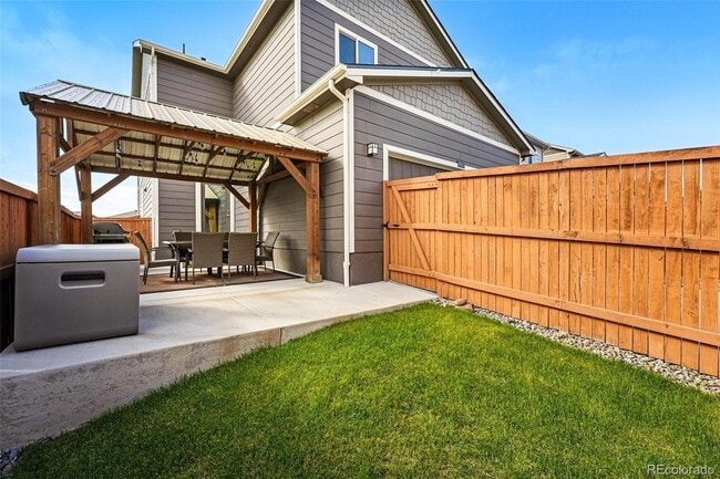 Building Photo - 6833 Longpark Dr
