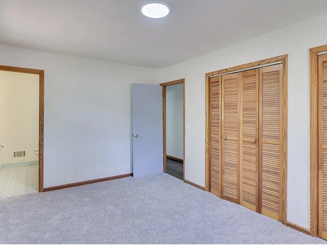 Building Photo - 1114 Terrace Cir