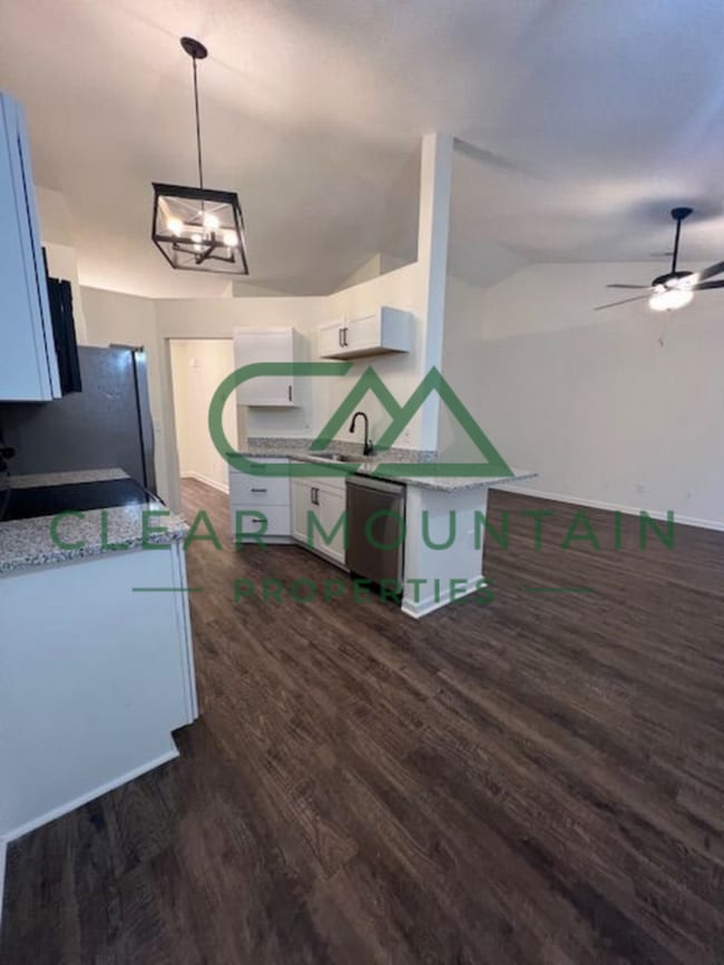 Building Photo - Move-in Special! Limited-Time Leasing Offer!