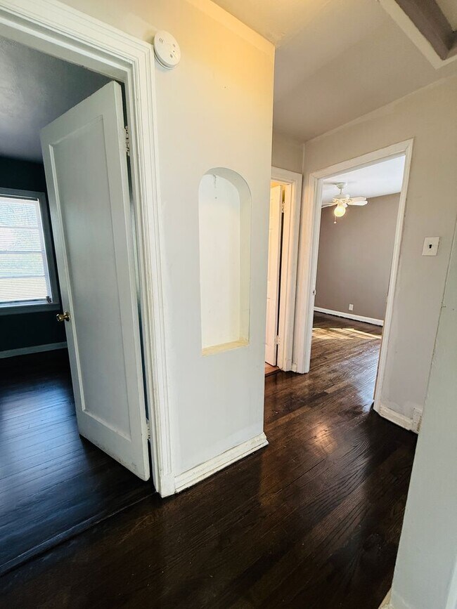Building Photo - Spacious 3 Bedroom Rental!