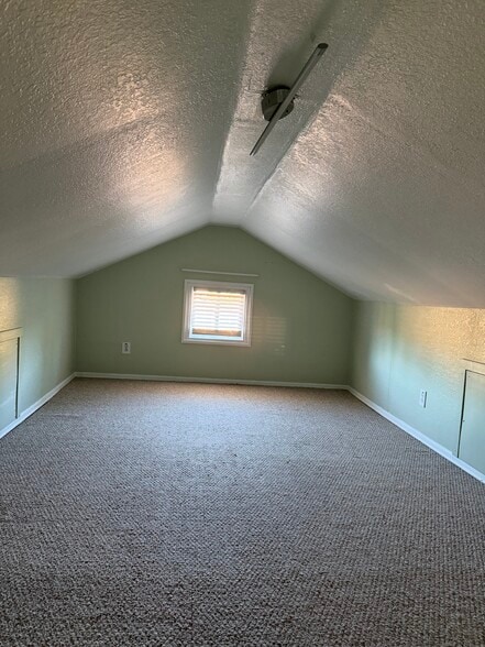 Building Photo - 1129 Woodbourne Ave