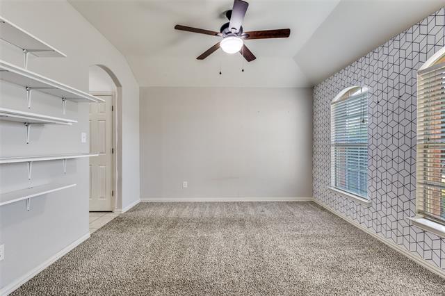 Building Photo - 509 Creekside Dr