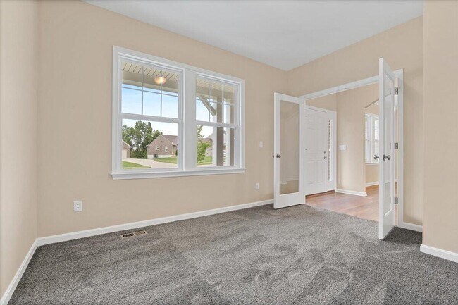 Building Photo - 1618 Ravine Trl