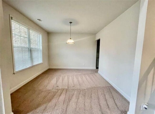 Building Photo - 181 Charolais Dr