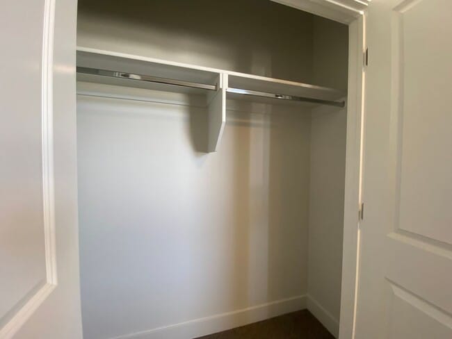 Building Photo - MOVE IN SPECIAL - DECEMBER RENT FREE!