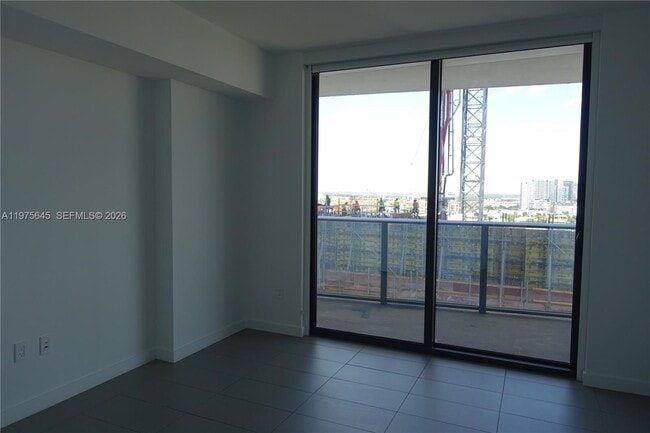 Building Photo - 1600 NE 1st Ave