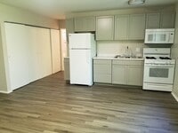 Building Photo - 3233 Whitfield Ave