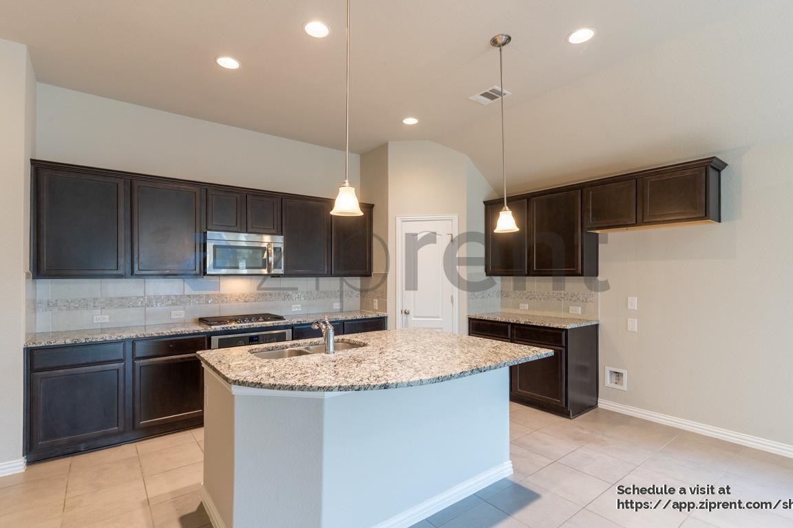 Building Photo - 20020 Rhiannon Ln