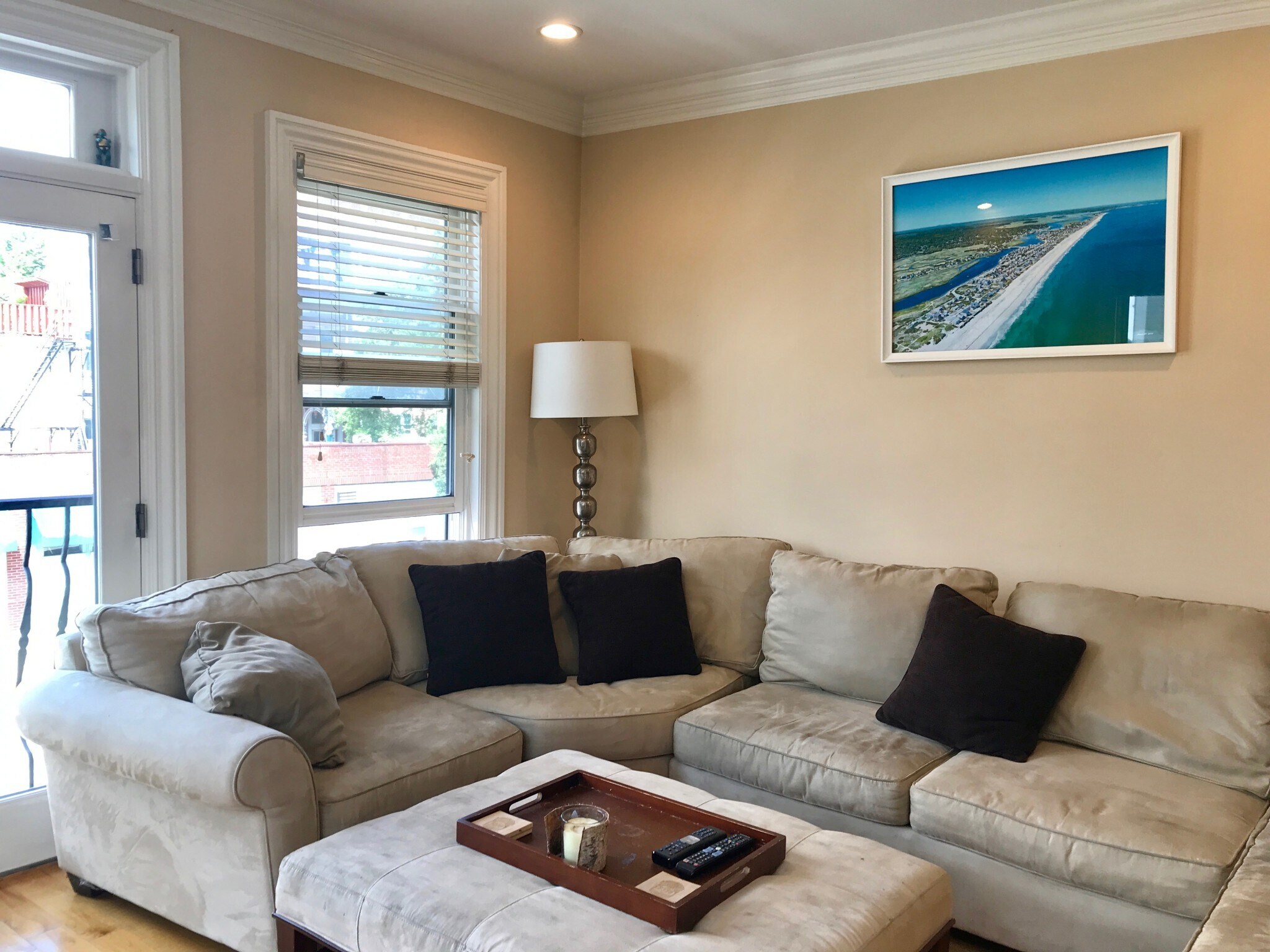 Building Photo - 362 Dorchester St