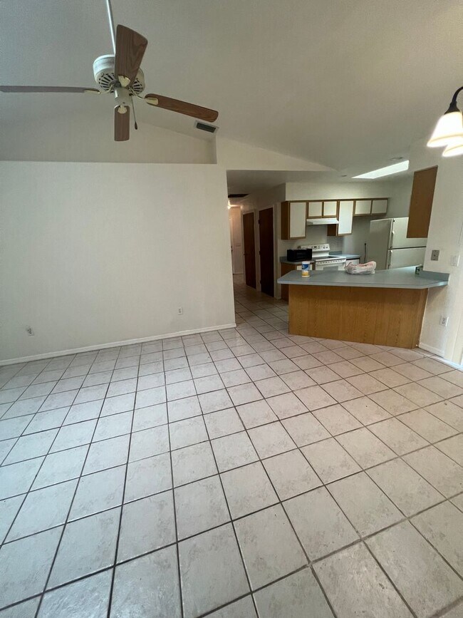 Building Photo - $1,696 - Annual Rental * 3 Bed / 2 Bath * Single Family House - Port Charlotte - Available 4/15/26