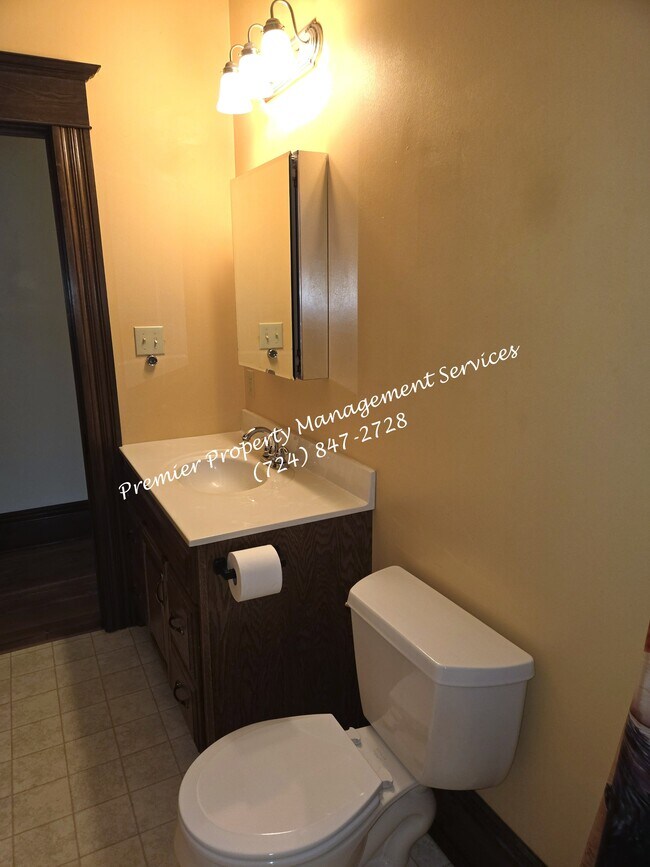 Building Photo - 140 Jefferson Ave