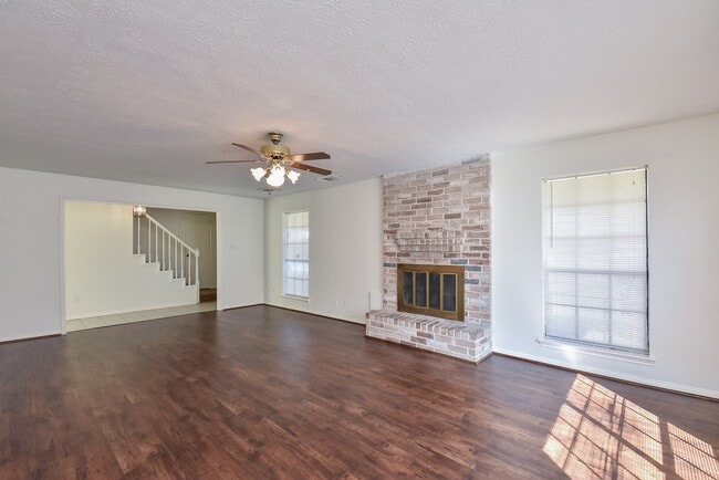 Building Photo - 2514 Lance Ln