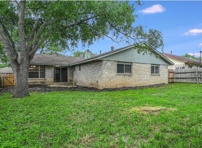 Building Photo - 14306 Ridge Point Dr