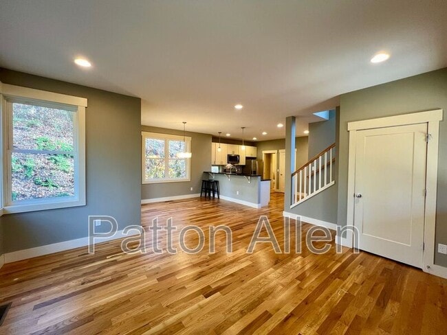 Building Photo - 12 Beaverdam Knoll Rd