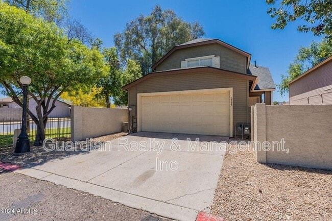 Building Photo - 2327 W Desiree Ln