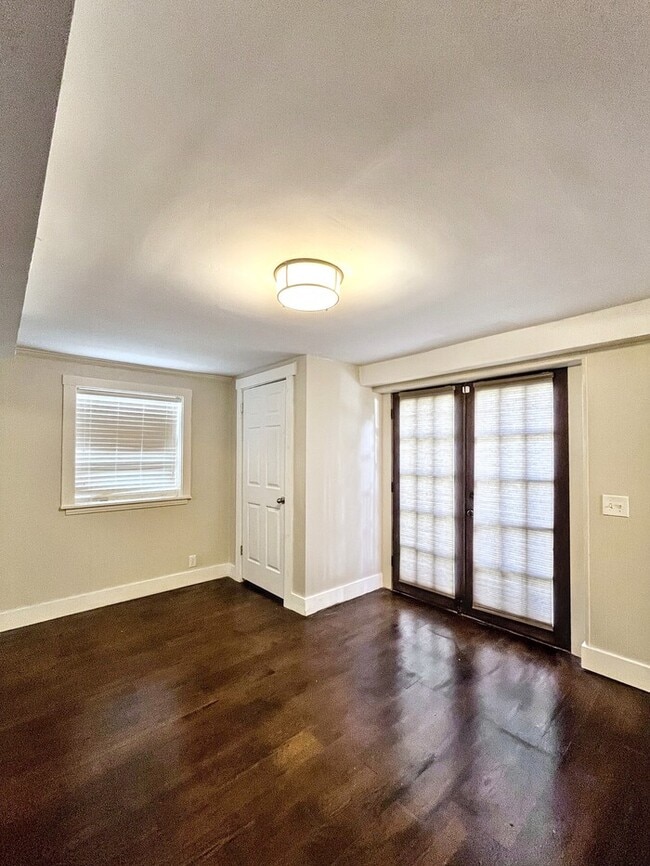 Building Photo - 640 Tobylynn Ct