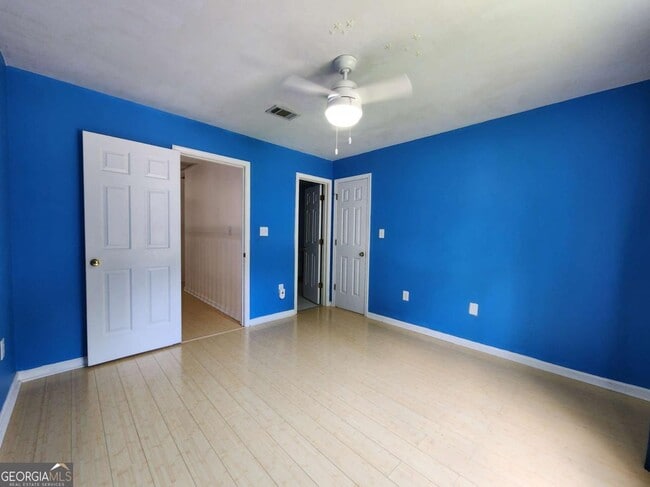 Building Photo - 2077 Wilshire Dr SW