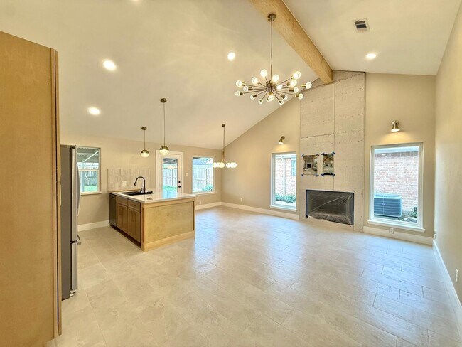 Building Photo - 1010 Golden Nugget Ct