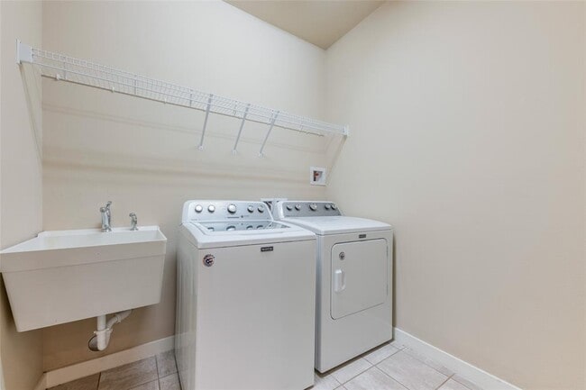 Building Photo - 4406 Banister Ln