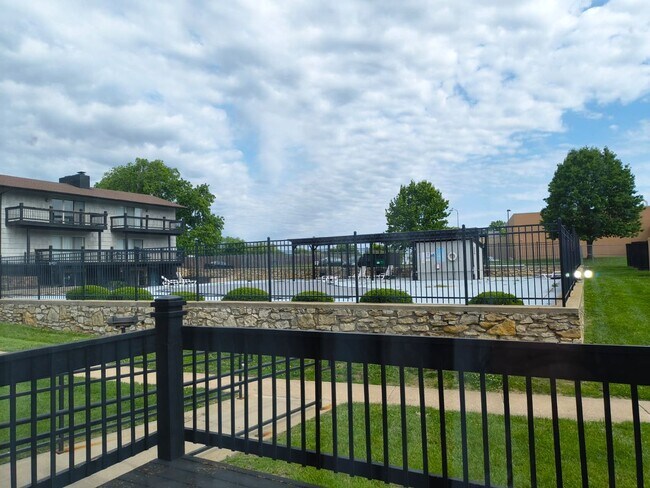 Building Photo - 10804 Oasis Ct