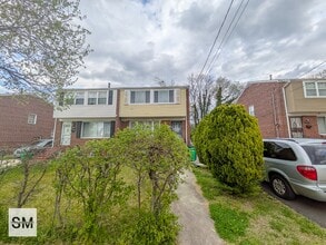Building Photo - 3516 Dixon St