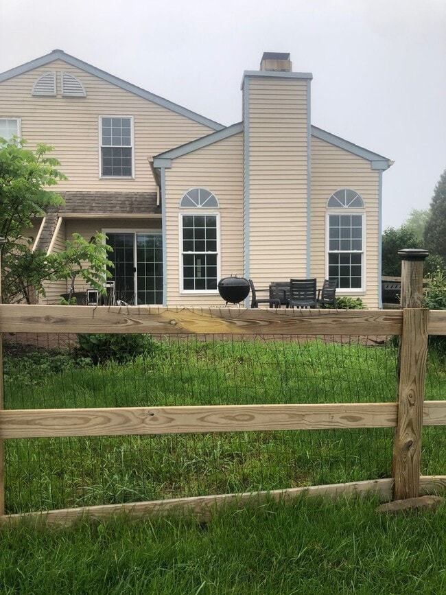 Building Photo - Perkasie 3 Bd / 2 Bath Twin