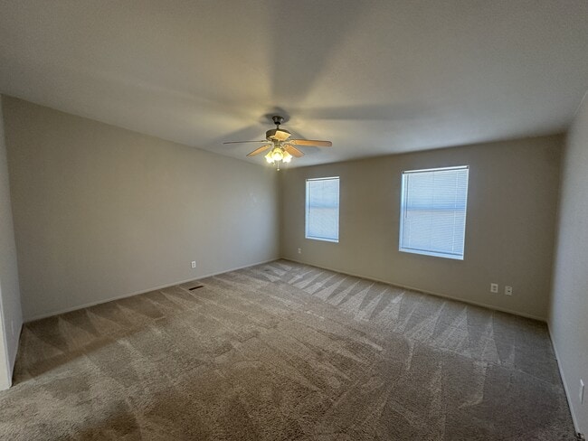 Building Photo - 181 W Rio Grande Dr