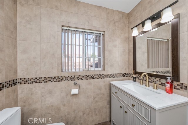 Building Photo - 814 Kellogg Ave