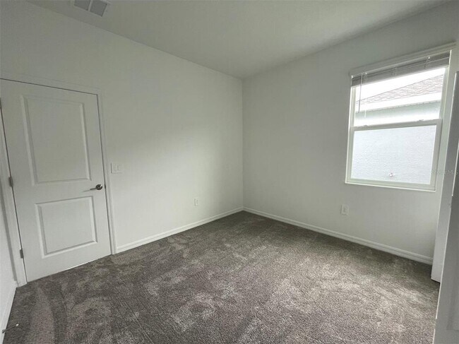 Building Photo - 835 Ofanto Wy