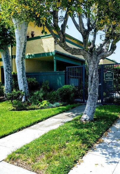 street view - 131 Montana St