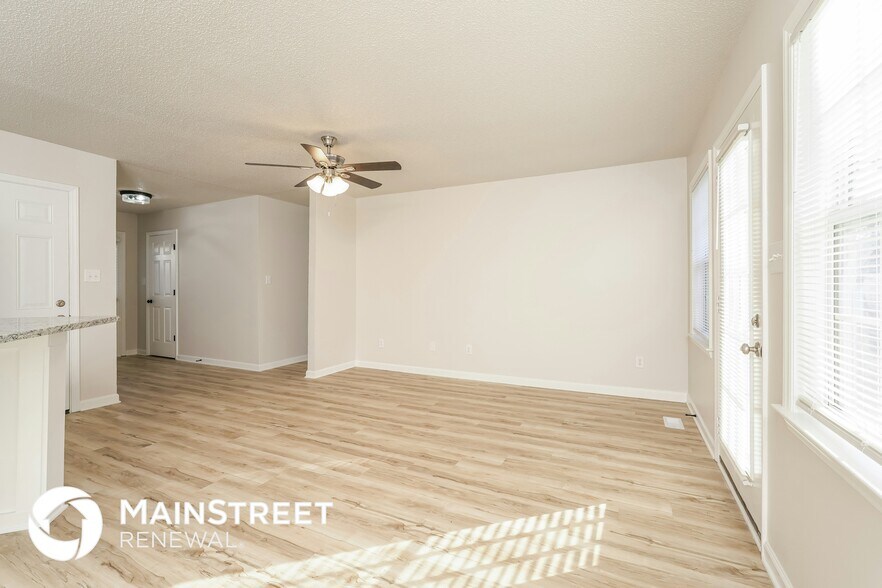 Building Photo - 148 Garland St