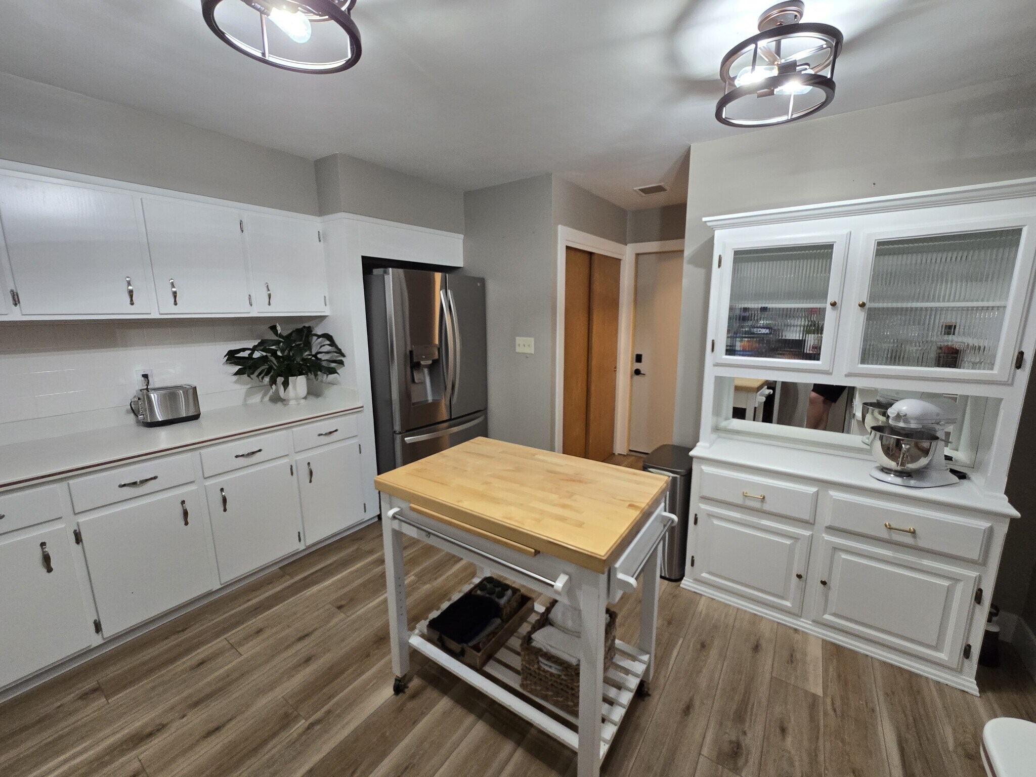 Building Photo - 3600 Goetz Dr